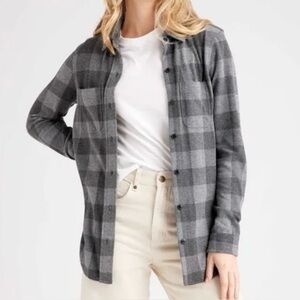 QUINCE STRETCH SWEATER FLEECE GRAY BUFFALO PLAID FLANNEL SHIRT WOMENS SZ SMALL